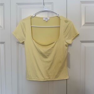 Live in the Moment Butter Yellow NWT Square Neck Short Sleeve Top MEDIUM